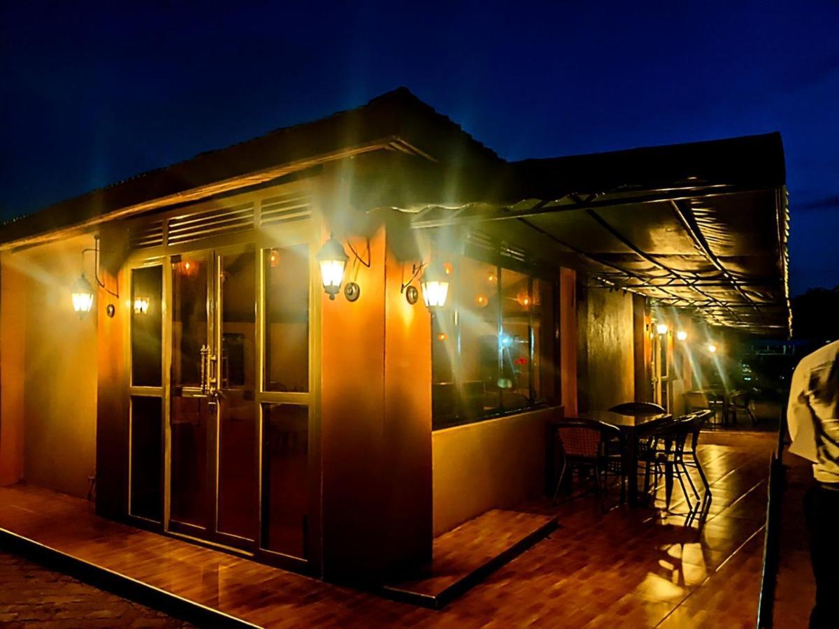 Peniel Beach Hotel Entebbe Eksteriør bilde