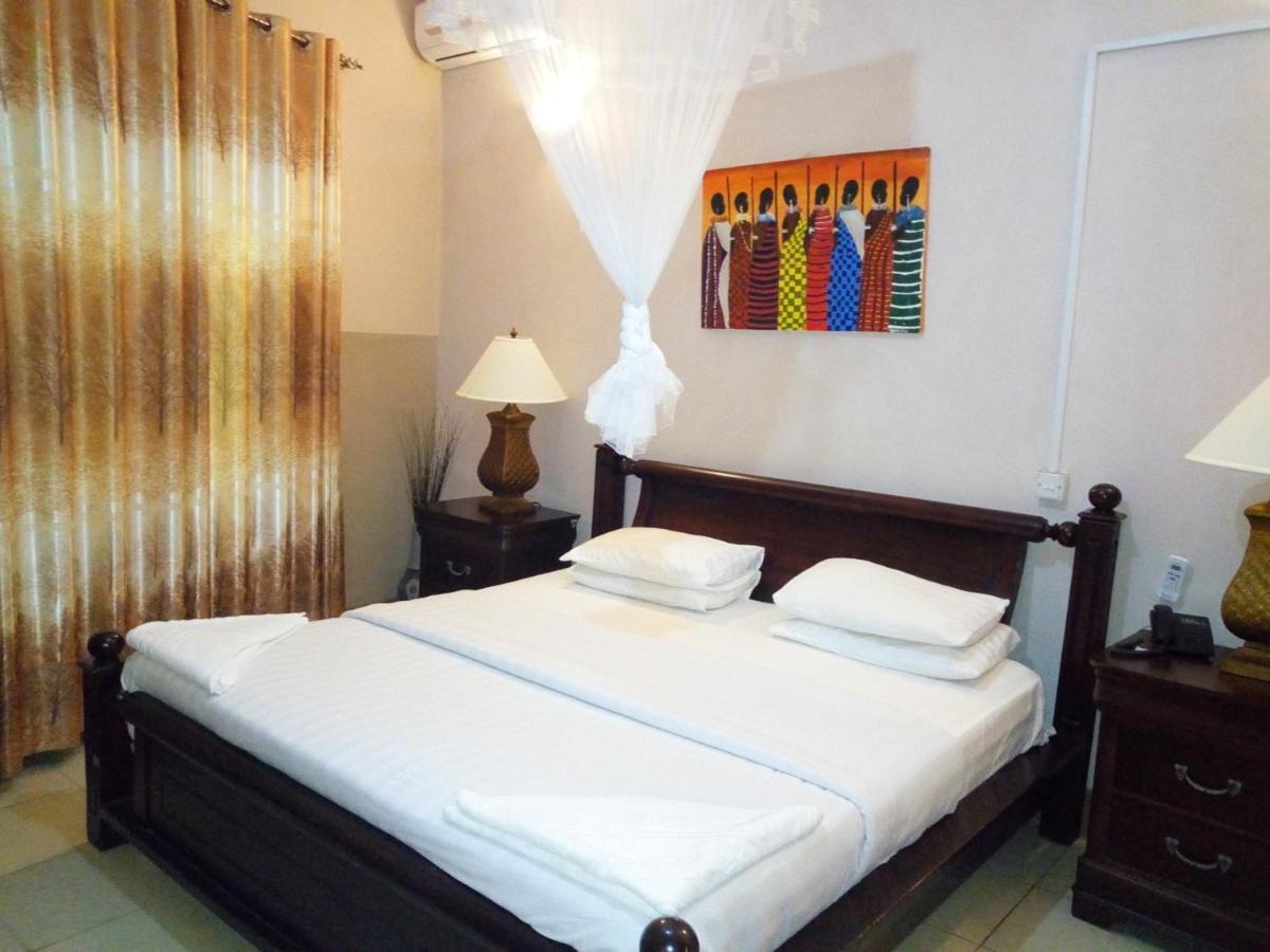 Peniel Beach Hotel Entebbe Eksteriør bilde