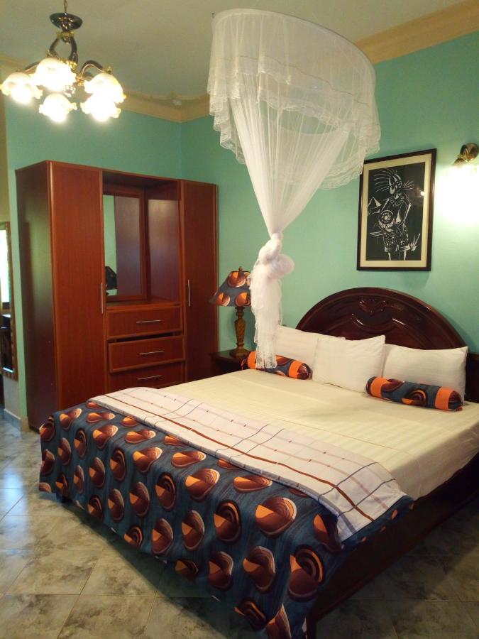 Peniel Beach Hotel Entebbe Eksteriør bilde